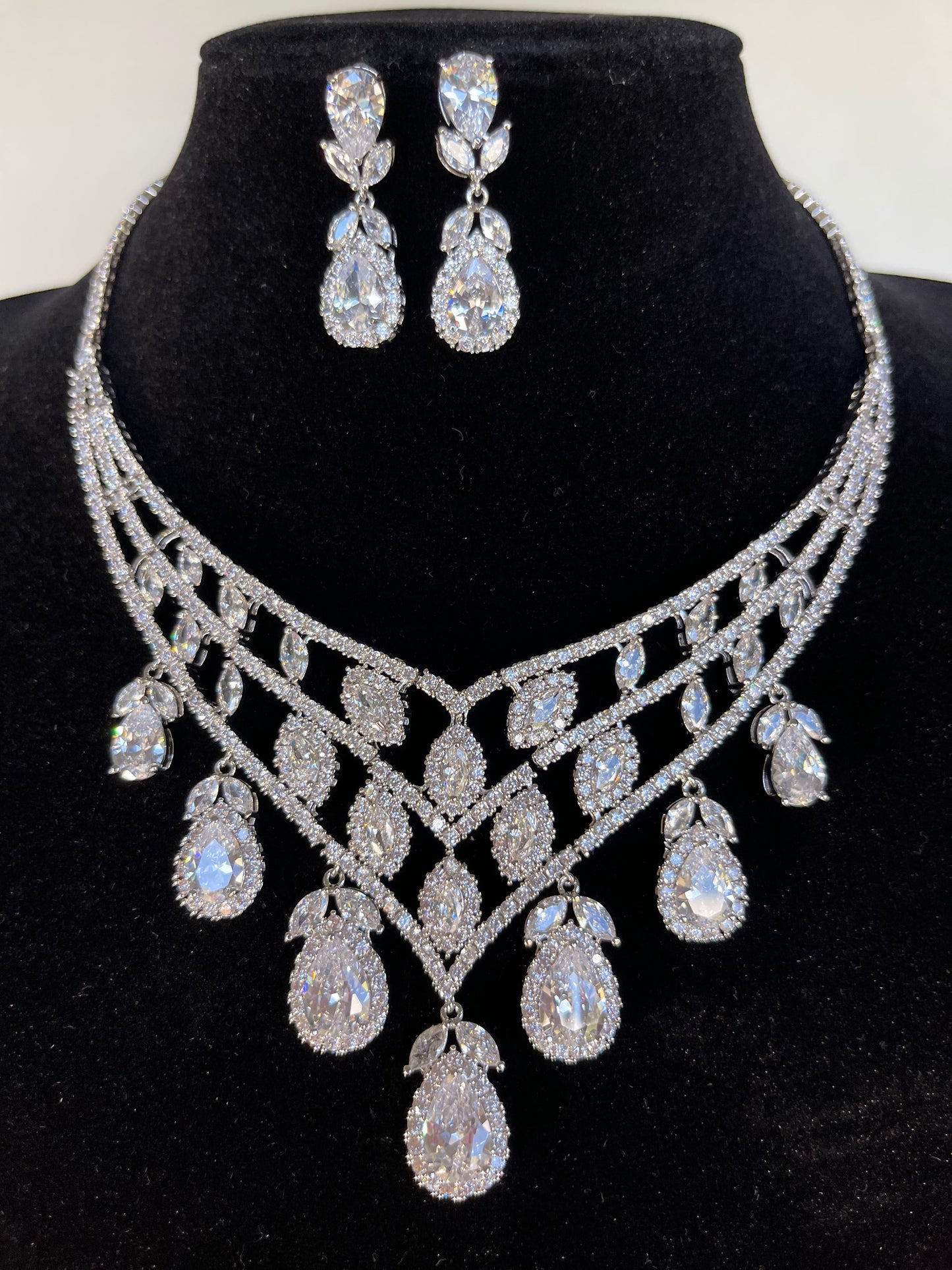 Classic Necklace set